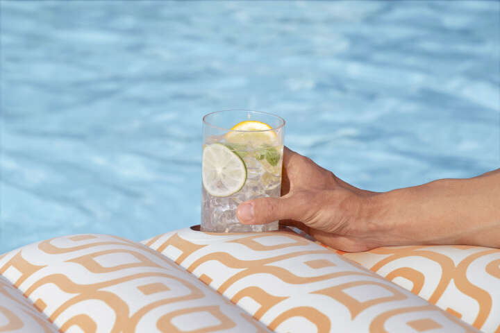 Bestway Pool Luftmatratze mit Kopfteil und Getränkehalter